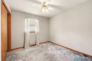 2423 Marshall Pl, Gary, IN 46404 - Photo 12