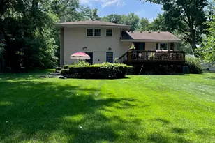 738 E 11th St, Hobart, IN 46342 - Photo 26