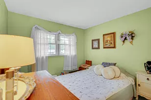 738 E 11th St, Hobart, IN 46342 - Photo 8