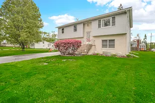 800 W 10th St, Hobart, IN 46342 - Photo 2