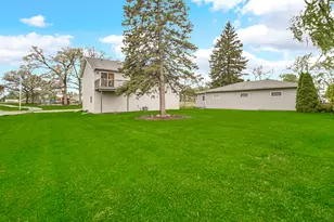 800 W 10th St, Hobart, IN 46342 - Photo 22