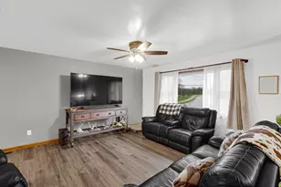 800 W 10th St, Hobart, IN 46342 - Photo 4