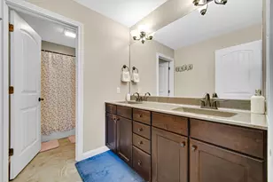 853 E Shakespeare Dr, Valparaiso, IN 46383 - Photo 22