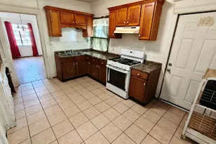701 Tyler St, Gary, IN 46402 - Photo 10