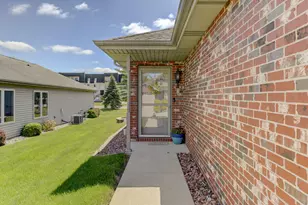 307 Deertrail Ln, Schererville, IN 46375 - Photo 2