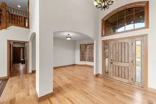 8955 Hillside Dr, Saint John, IN 46373 - Photo 16