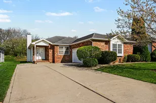 1040 Stillwater Pkwy, Crown Point, IN 46307 - Photo 4