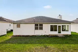 1040 Stillwater Pkwy, Crown Point, IN 46307 - Photo 6