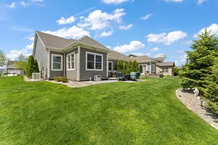 10813 Walnut Dr, Saint John, IN 46373 - Photo 24