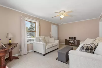 203 Washington Park Boulevard, Michigan City, IN 46360 - Photo 4