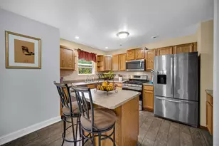 35 Oak Hollow Ct, Valparaiso, IN 46383 - Photo 8