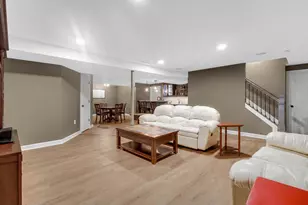 15290 Clark St, Crown Point, IN 46307 - Photo 32