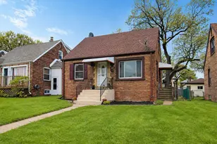 6824 Schneider Ave, Hammond, IN 46323 - Photo 2