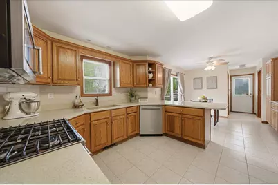 2105 Shadowood Court, Valparaiso, IN 46383 - Photo 12
