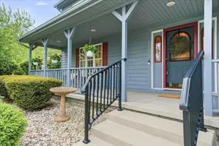 2105 Shadowood Ct, Valparaiso, IN 46383 - Photo 4