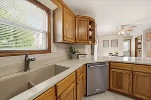 2105 Shadowood Ct, Valparaiso, IN 46383 - Photo 14
