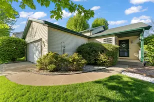 502 Killarney Ln, Valparaiso, IN 46385 - Photo 2