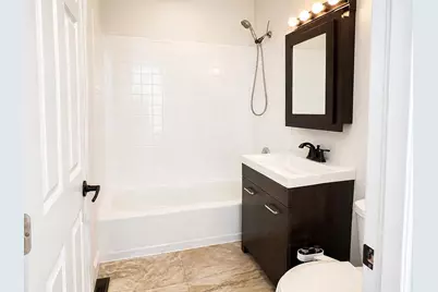 419 E 48th Place, Gary, IN 46409 - Photo 6