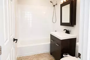 419 E 48th Pl, Gary, IN 46409 - Photo 6