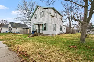 324 Jackson St, Michigan City, IN 46360 - Photo 2