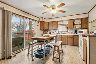 324 Jackson St, Michigan City, IN 46360 - Photo 6