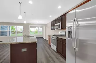 2956 Brisbane Dr, Valparaiso, IN 46385 - Photo 4