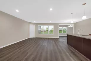 2956 Brisbane Dr, Valparaiso, IN 46385 - Photo 8
