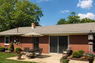 8201 Hickory Ave, Gary, IN 46403 - Photo 2