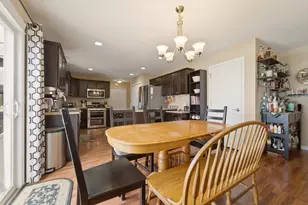 302 E 130th Ln, Crown Point, IN 46307 - Photo 8