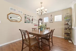 302 E 130th Ln, Crown Point, IN 46307 - Photo 4