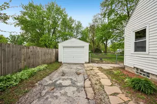1206 Sycamore St, Crown Point, IN 46307 - Photo 40