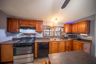 141 W 900 N, Chesterton, IN 46304 - Photo 10