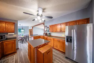 141 W 900 N, Chesterton, IN 46304 - Photo 10