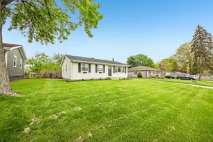 1906 Edison St, Schererville, IN 46375 - Photo 4