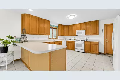 315 Kenbridge Court, Valparaiso, IN 46385 - Photo 12