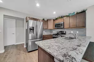 320 Bordeaux Dr, La Porte, IN 46350 - Photo 10