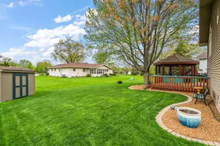 739 Trenton St, Crown Point, IN 46307 - Photo 40