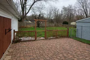 270 Woodlawn Ave, Chesterton, IN 46304 - Photo 18