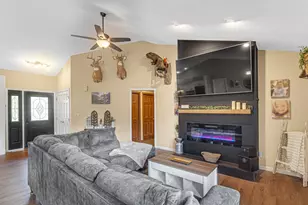 710 N Lucina St, Rensselaer, IN 47978 - Photo 4
