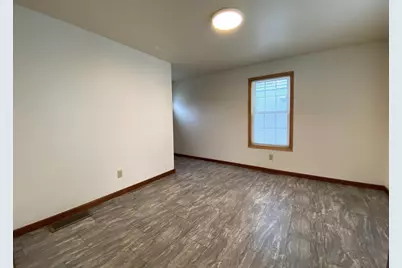 715 S Ashland Avenue, Michigan City, IN 46360 - Photo 8