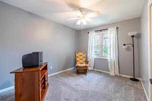 701 N Oriole Ct, Griffith, IN 46319 - Photo 20