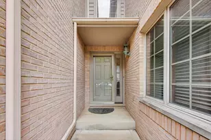1617 Cherry Blossom Dr, Munster, IN 46321 - Photo 4