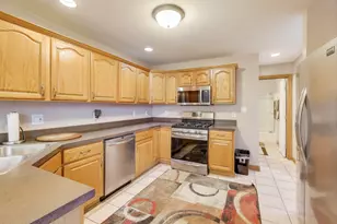 1617 Cherry Blossom Dr, Munster, IN 46321 - Photo 10