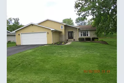 1762 Broadacre Road, Crown Point, IN 46307 - Photo 2