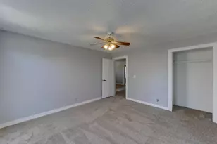 902 Kentucky St, Michigan City, IN 46360 - Photo 16