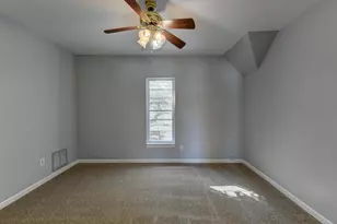 902 Kentucky St, Michigan City, IN 46360 - Photo 8