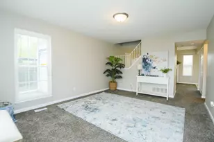 5914 Fillmore Pl, Merrillville, IN 46410 - Photo 4