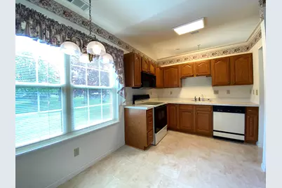 3301 Milestone Creek Court, Valparaiso, IN 46385 - Photo 6