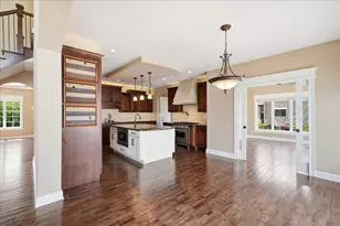 8858 Doubletree Dr S, Crown Point, IN 46307 - Photo 18