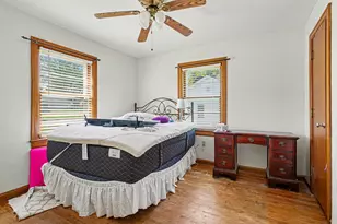 109 W Walker St, Rolling Prairie, IN 46371 - Photo 6